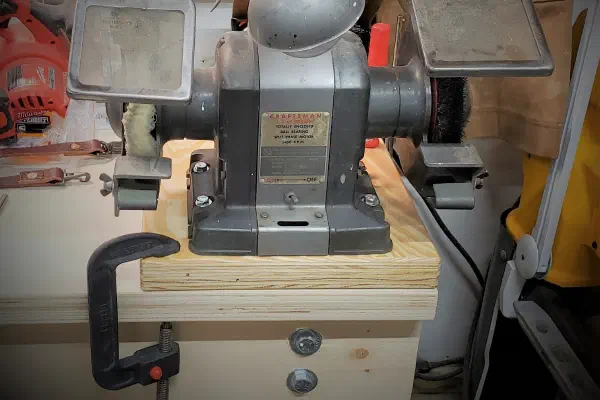 Cover Image Temporary Workbench Mount